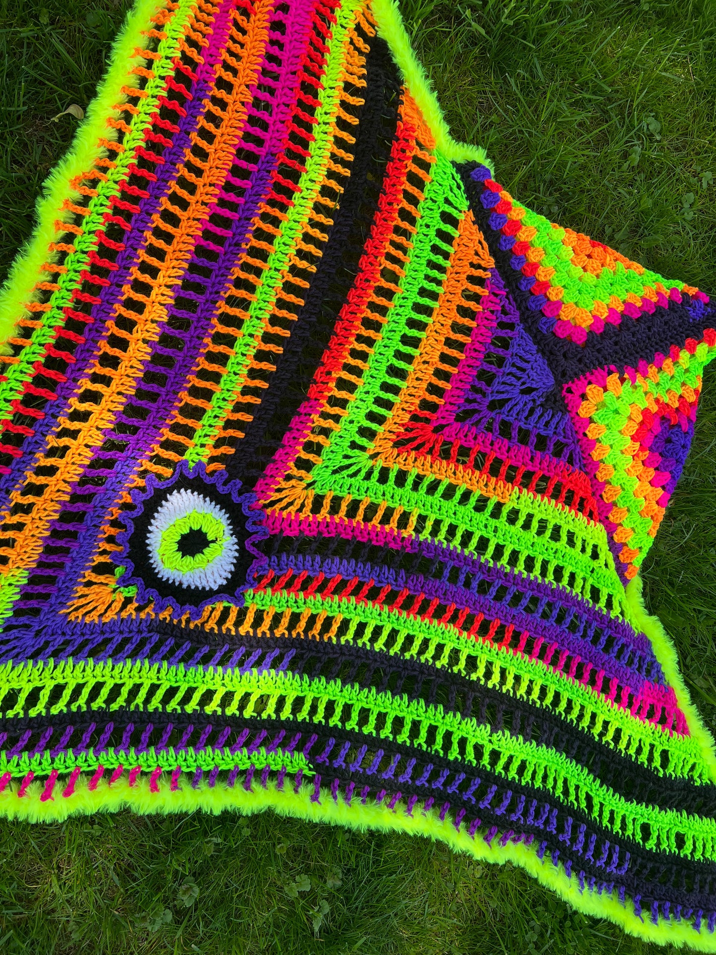 Made to Order Trippy Shawl