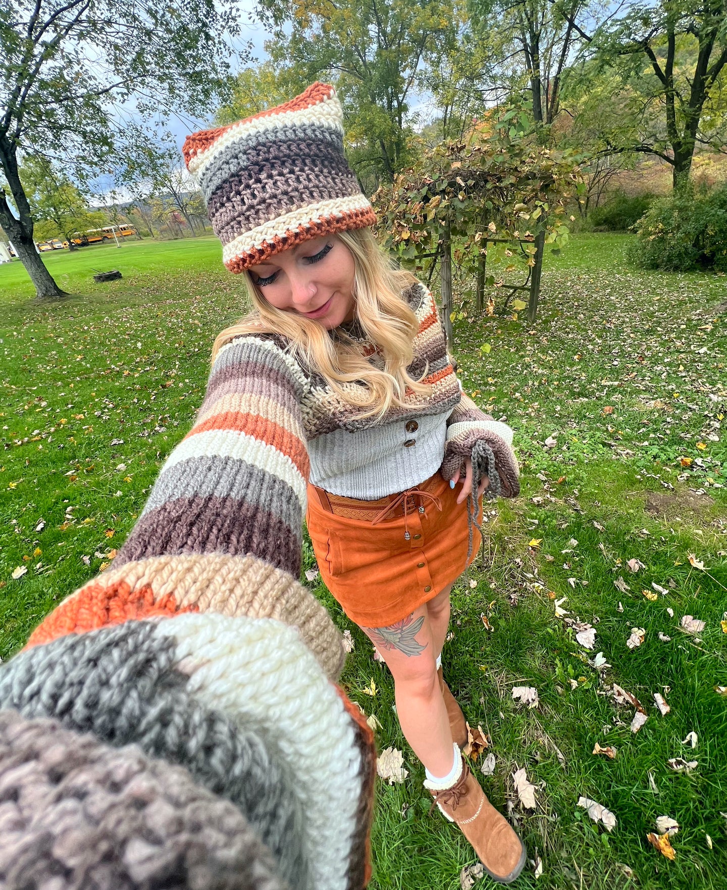 Medium Fall Set (Shrug & Kitten Beanie)
