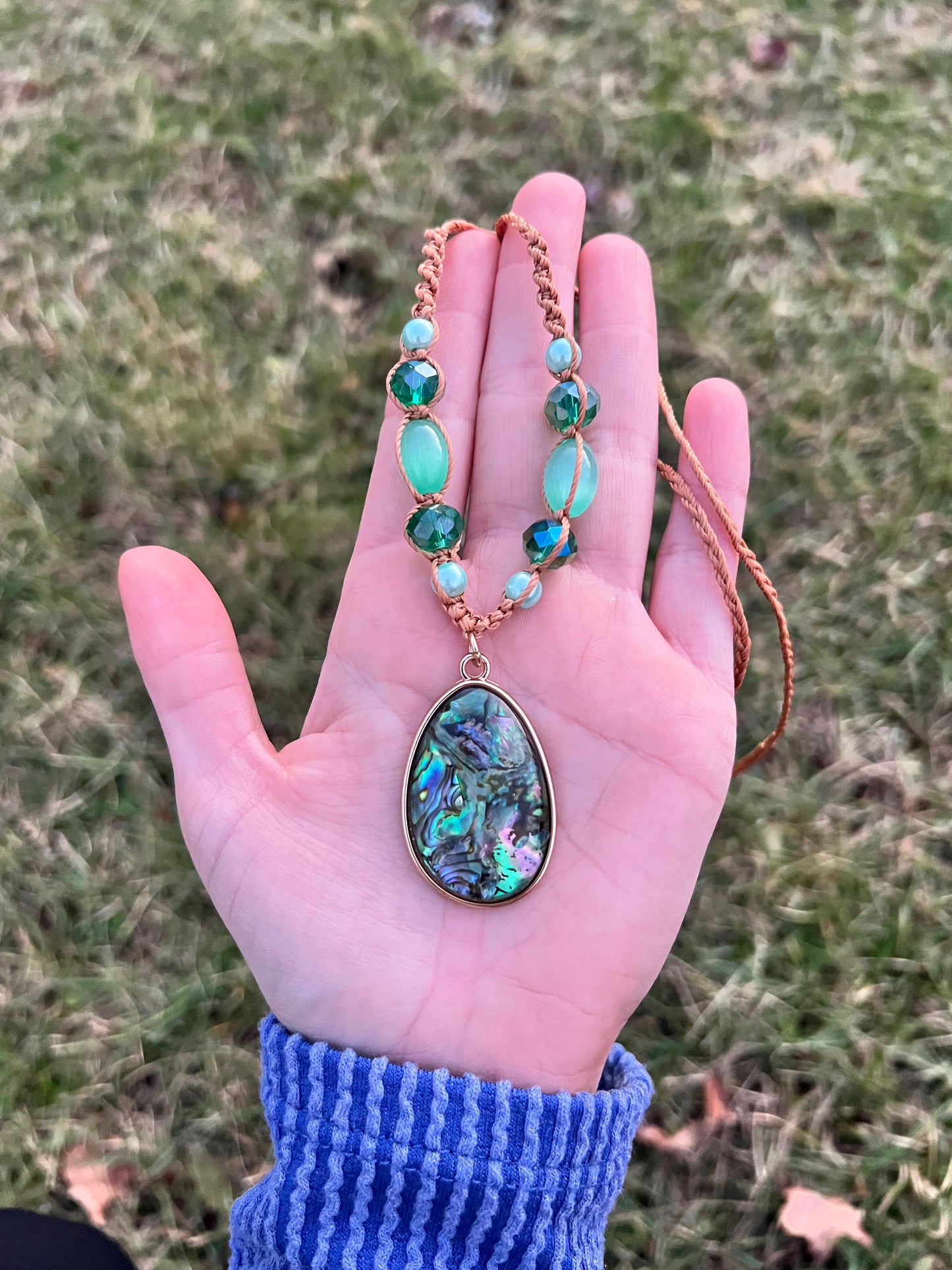 Abalone Pendant - Adjustable Macrame Choker/Necklace