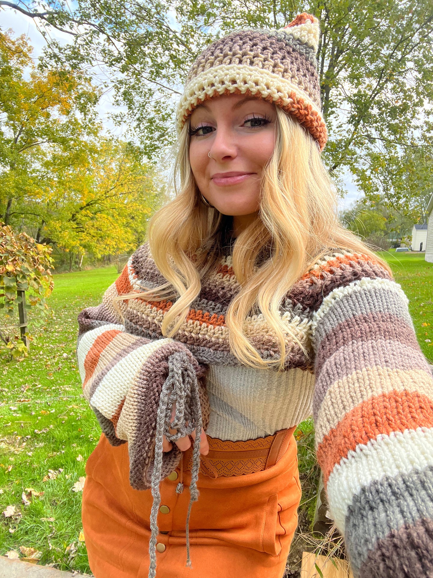 Medium Fall Set (Shrug & Kitten Beanie)