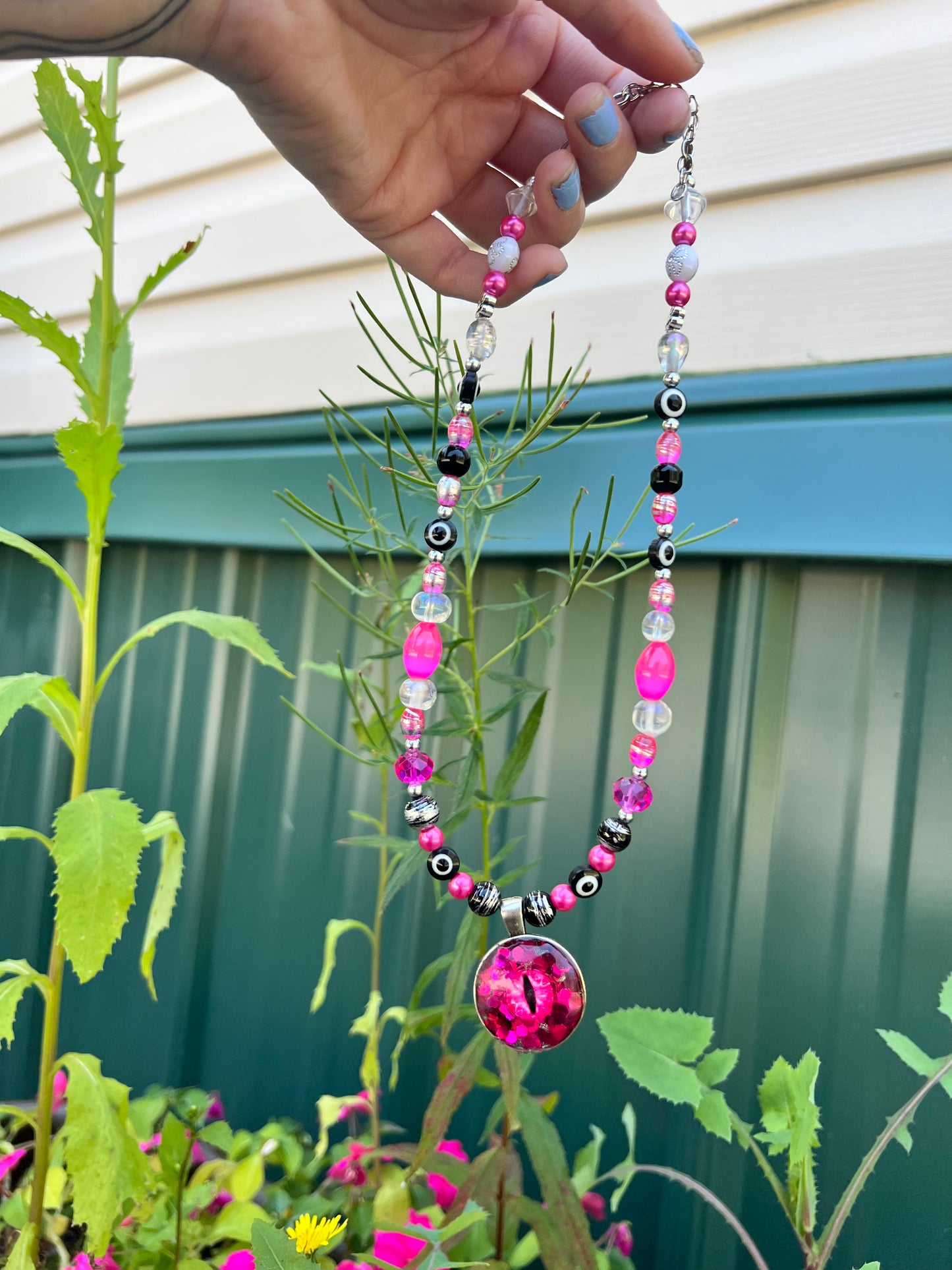 Cats Eye Beaded Choker 17-20”