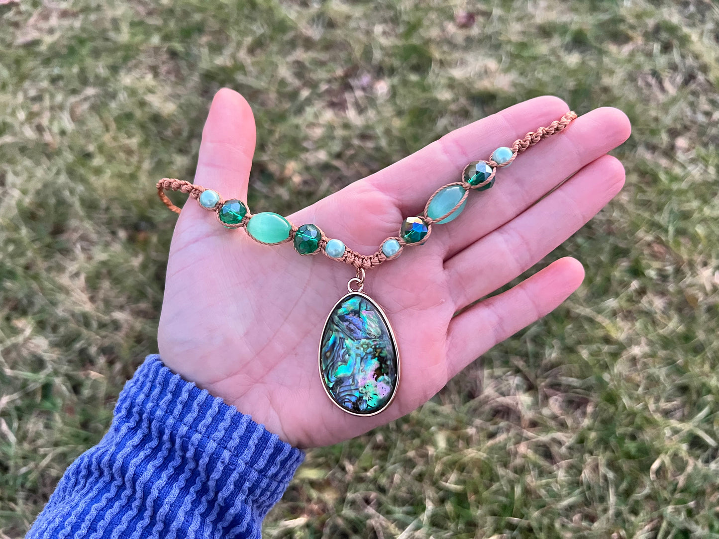 Abalone Pendant - Adjustable Macrame Choker/Necklace