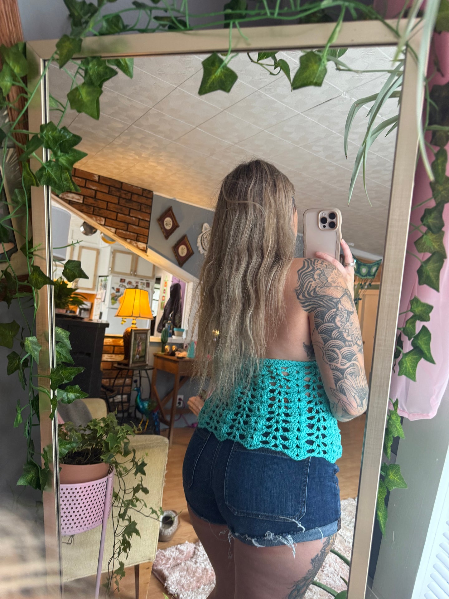 M/L Front Tie Lace Top