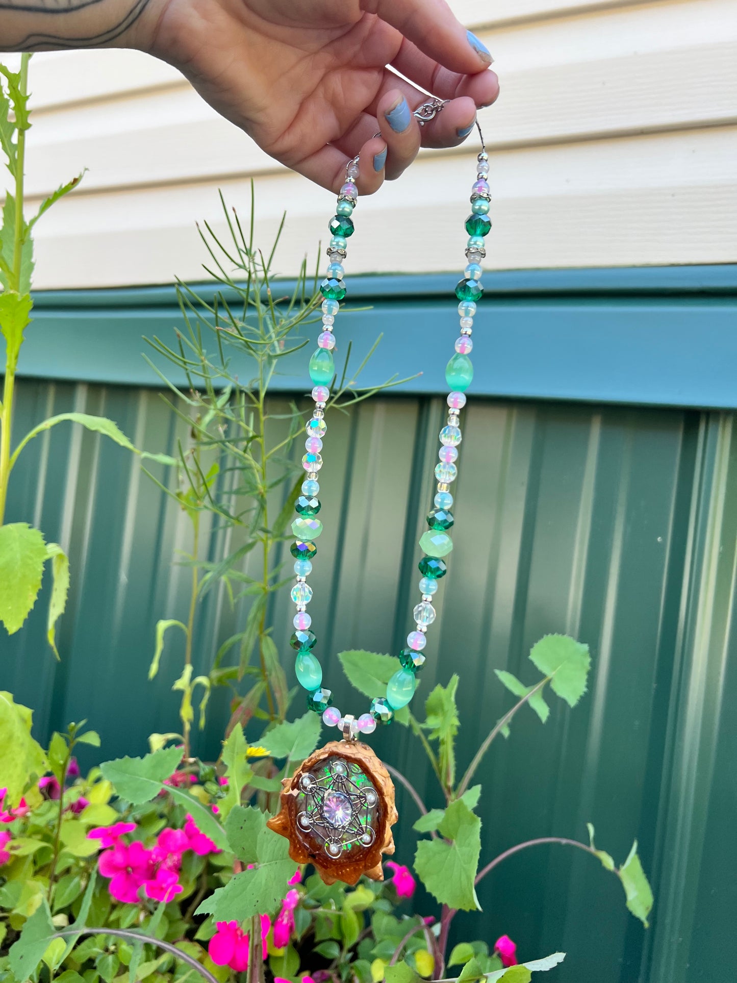 Geometric Holographic Pinecone Beaded Necklace 20-23”