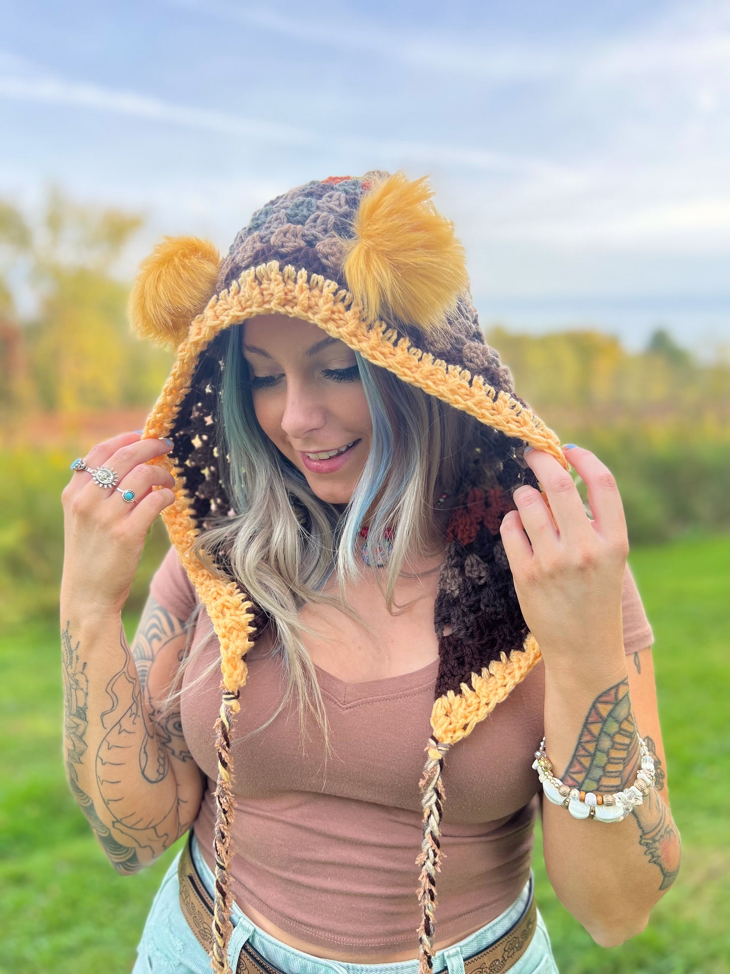 Scrappy Pom Pom Hood