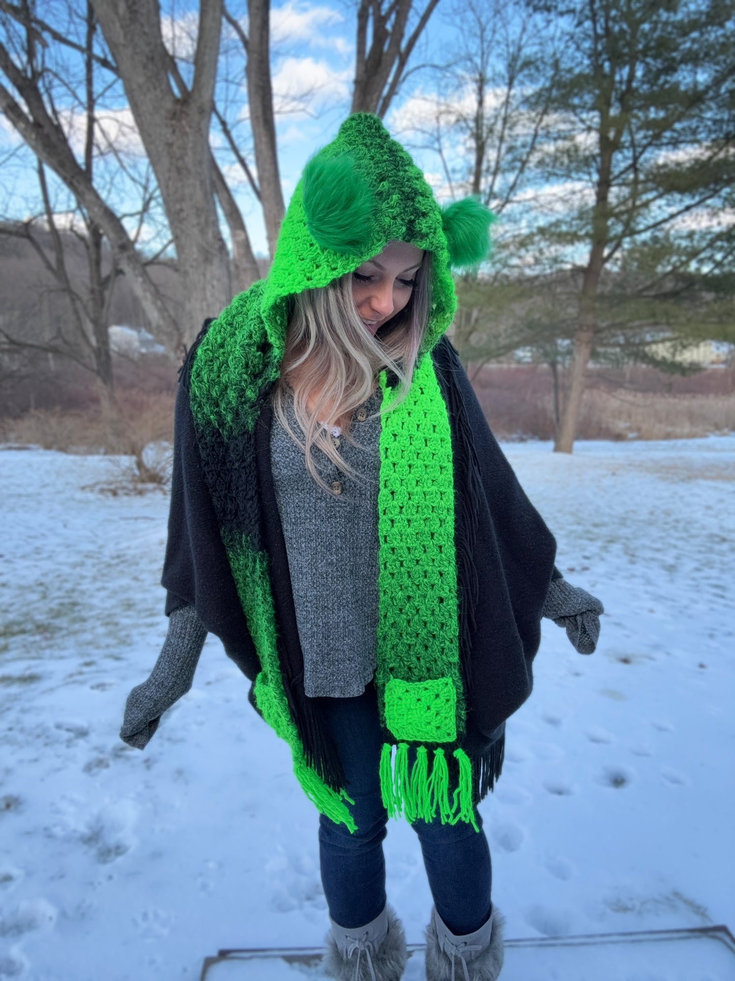 Hooded Pocket Scarf