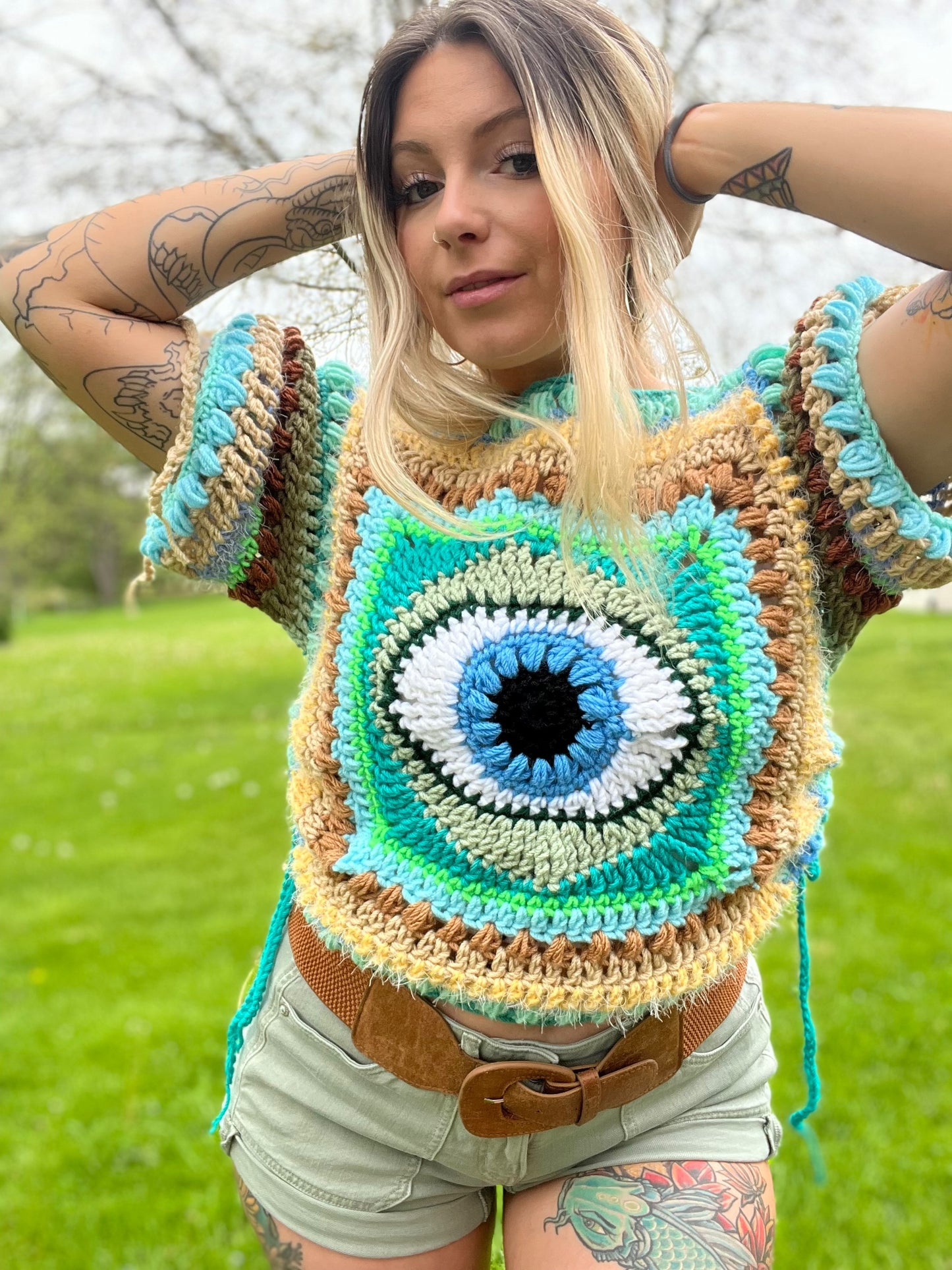 M/L Cinched Third Eye Sweater