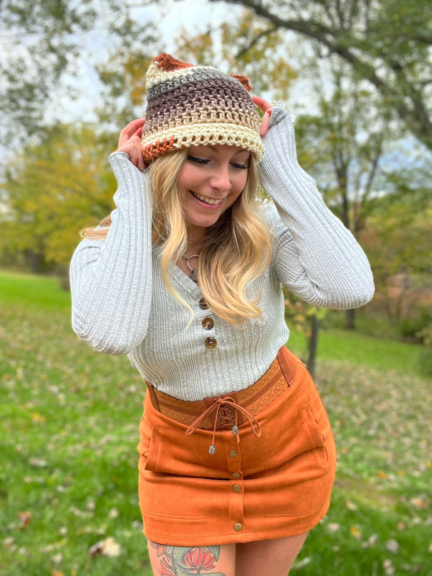 Medium Fall Set (Shrug & Kitten Beanie)