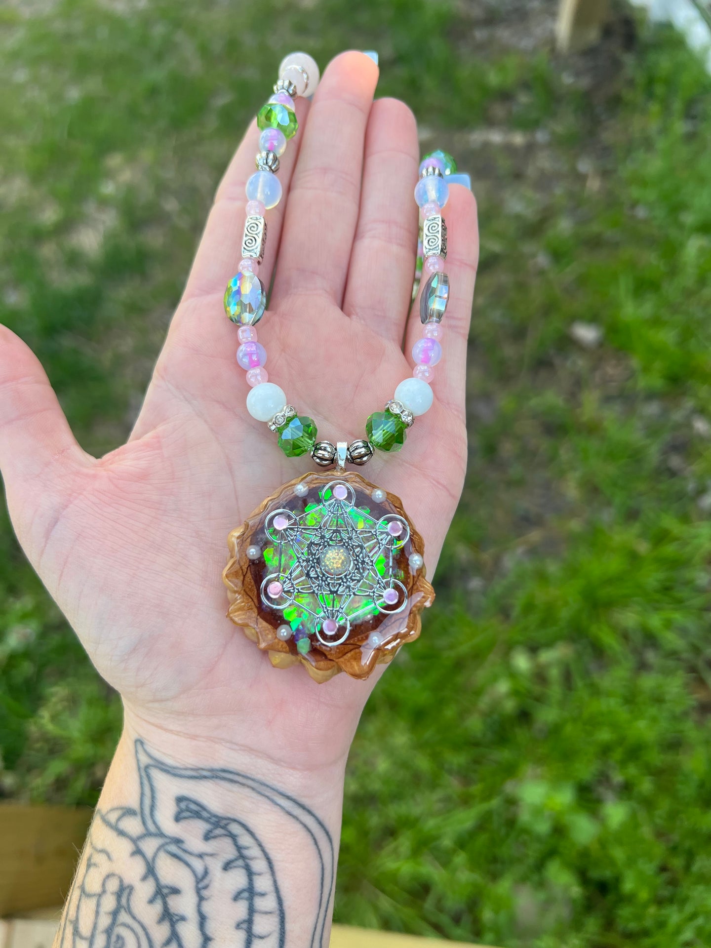 Holographic Beaded Pinecone Necklace 22”